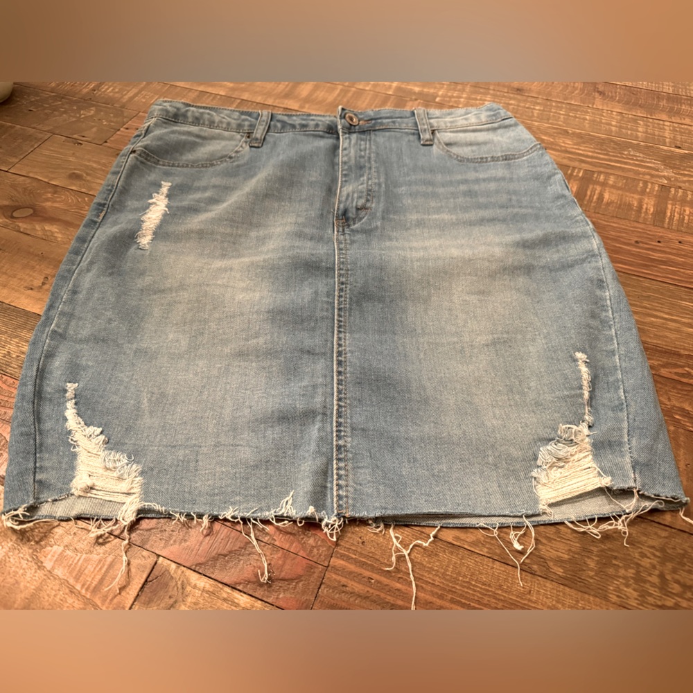 Adorable denim skirt